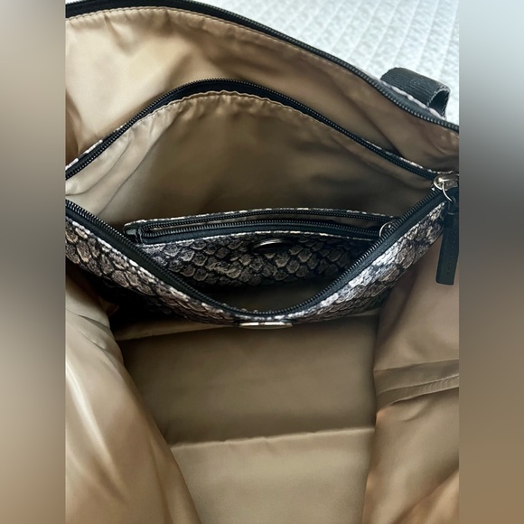 Coach-Ocelot Weekender Gunmetal Snake print Packable Totes/pouches (4) Piece Set - Picture 6 of 16